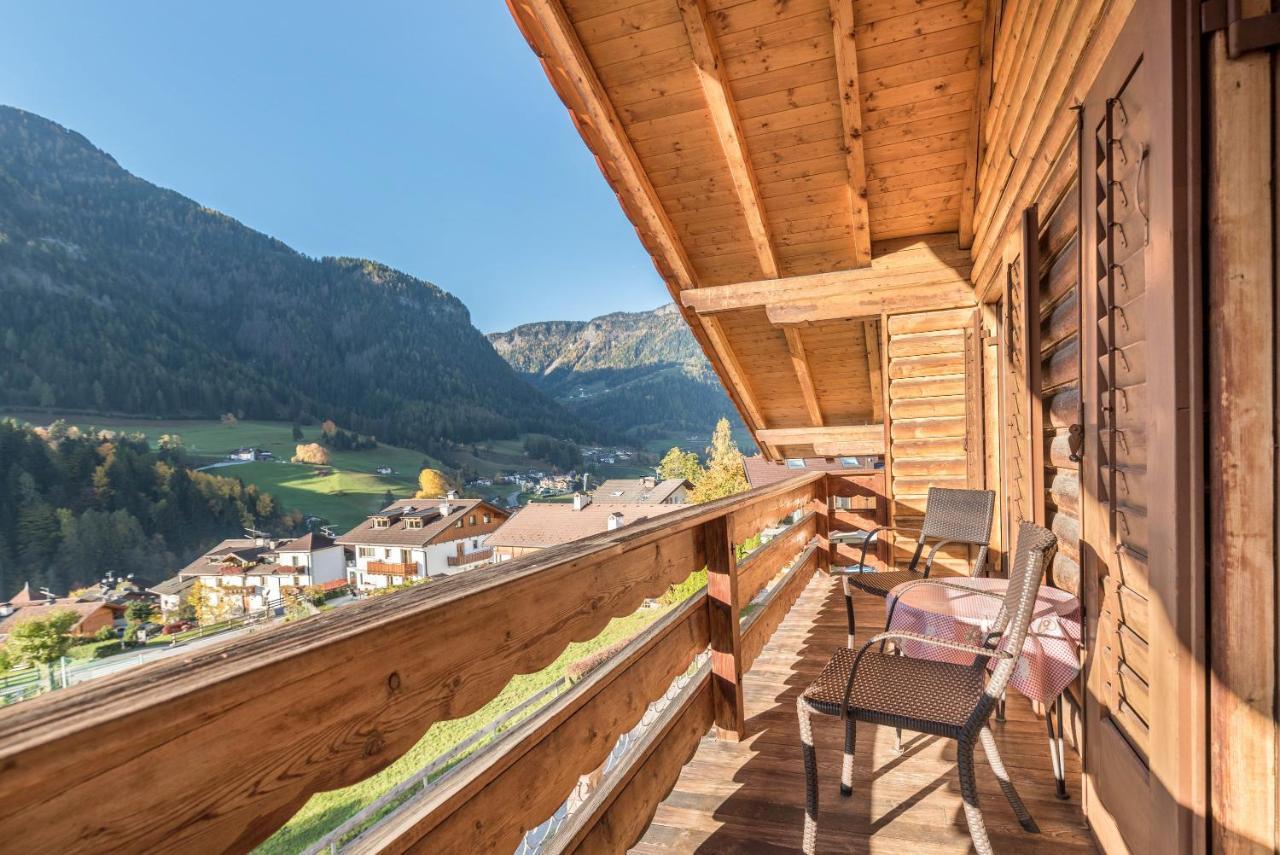 Villa Soldanella St. Ulrich in Gröden Exterior foto